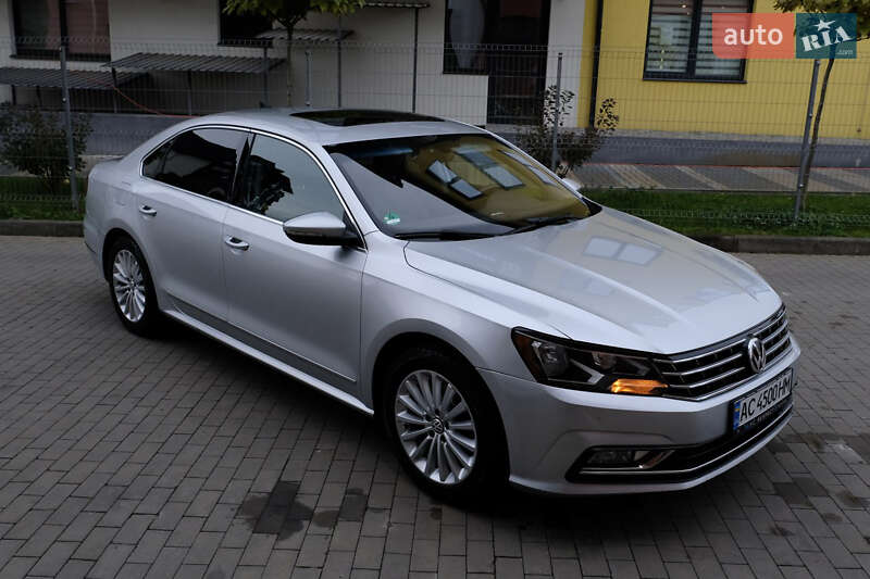 Седан Volkswagen Passat 2016 в Луцьку