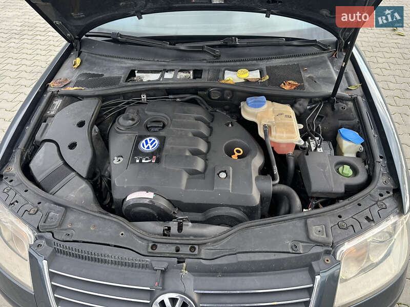 Седан Volkswagen Passat 2002 в Летичіві