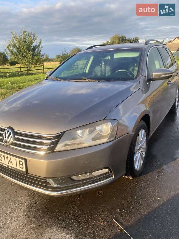 Универсал Volkswagen Passat 2011 в Шепетовке фото 3 Универсал Volkswagen Passat 2011 в Шепетовке