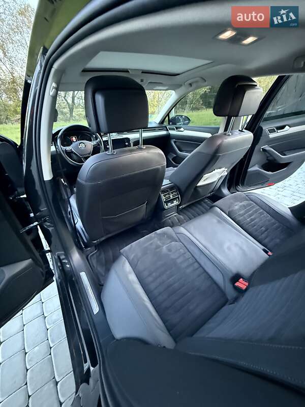 Седан Volkswagen Passat 2017 в Шептицькому