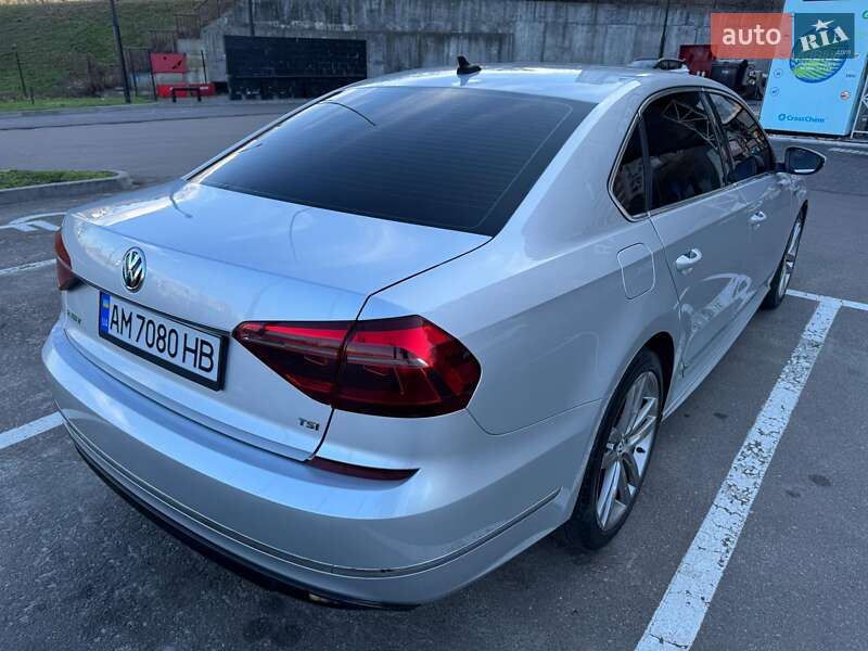 Седан Volkswagen Passat 2017 в Николаеве
