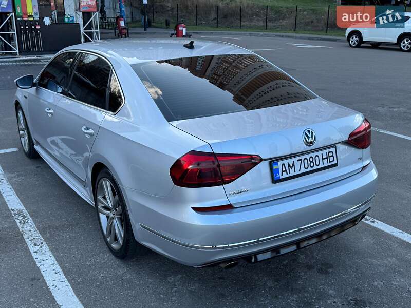 Седан Volkswagen Passat 2017 в Николаеве