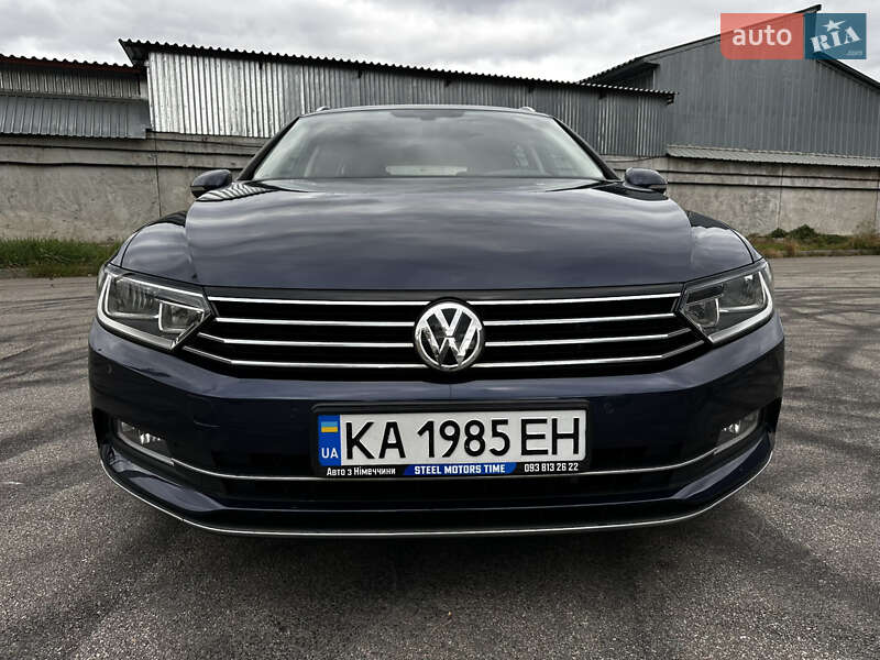 Универсал Volkswagen Passat 2015 в Киеве