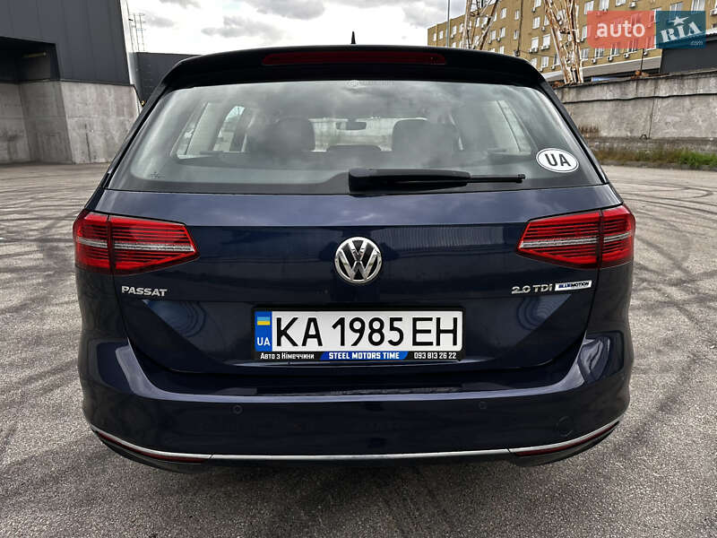 Универсал Volkswagen Passat 2015 в Киеве