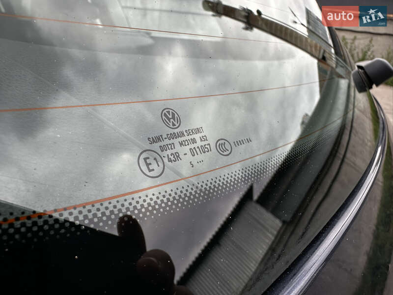 Универсал Volkswagen Passat 2015 в Киеве