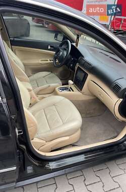 Седан Volkswagen Passat 2001 в 