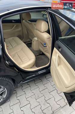 Седан Volkswagen Passat 2001 в 