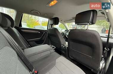 Универсал Volkswagen Passat 2011 в 