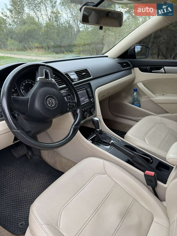 Седан Volkswagen Passat 2015 в Запорожье