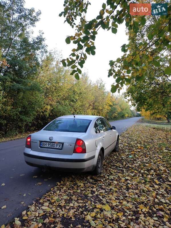 Седан Volkswagen Passat 2003 в Подільську
