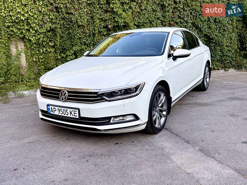 Седан Volkswagen Passat 2016 в Виннице