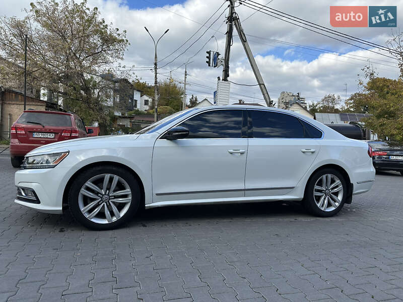 Седан Volkswagen Passat 2016 в Виннице