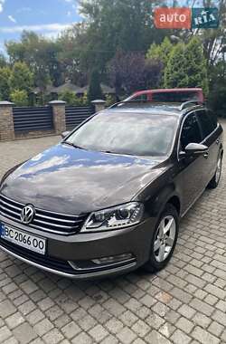 Универсал Volkswagen Passat 2012 в 