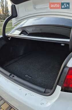 Седан Volkswagen Passat 2014 в 