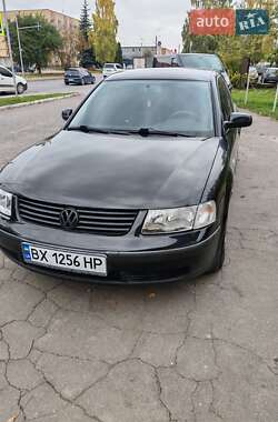 Седан Volkswagen Passat 1997 в Хмельницком