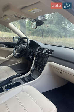 Седан Volkswagen Passat 2014 в 