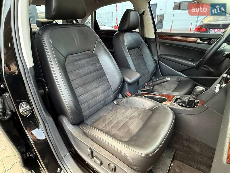 Седан Volkswagen Passat 2012 в Одесі