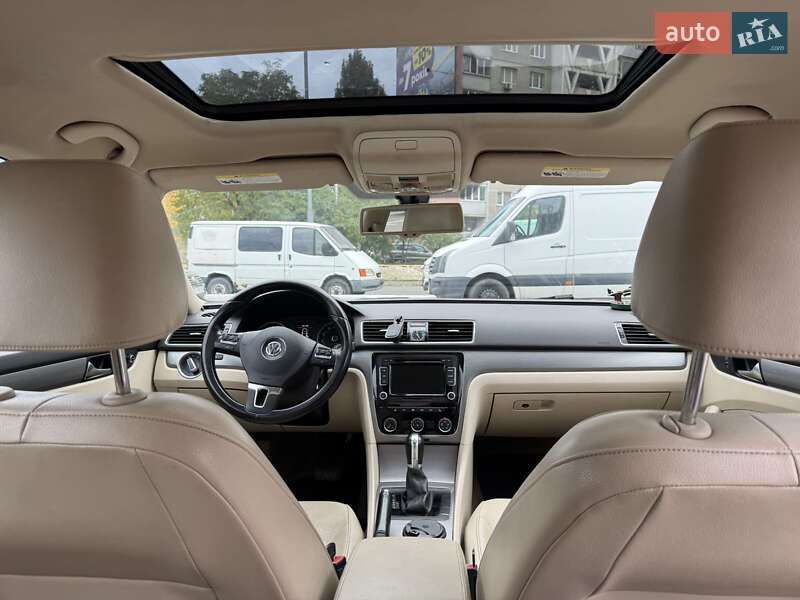 Седан Volkswagen Passat 2014 в Києві