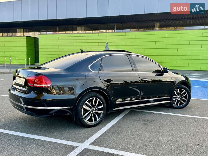 Седан Volkswagen Passat 2014 в Киеве