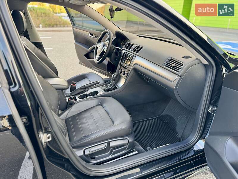 Седан Volkswagen Passat 2014 в Киеве