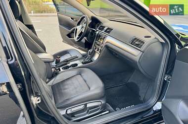 Седан Volkswagen Passat 2014 в 