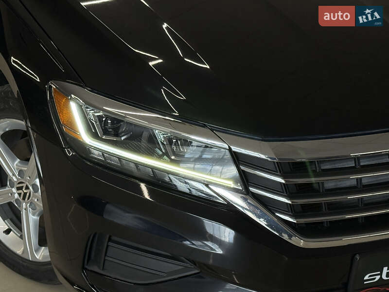 Седан Volkswagen Passat 2021 в Николаеве