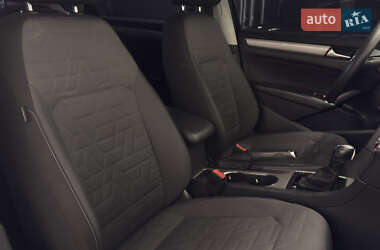 Седан Volkswagen Passat 2021 в 