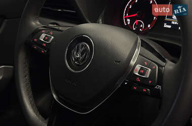 Седан Volkswagen Passat 2021 в 