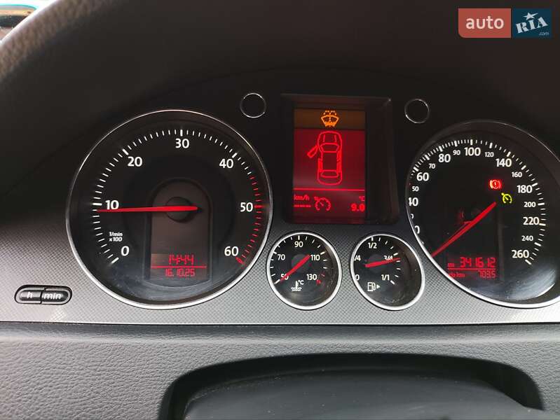 Универсал Volkswagen Passat 2006 в Киеве