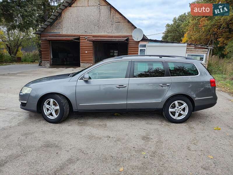 Универсал Volkswagen Passat 2006 в Киеве