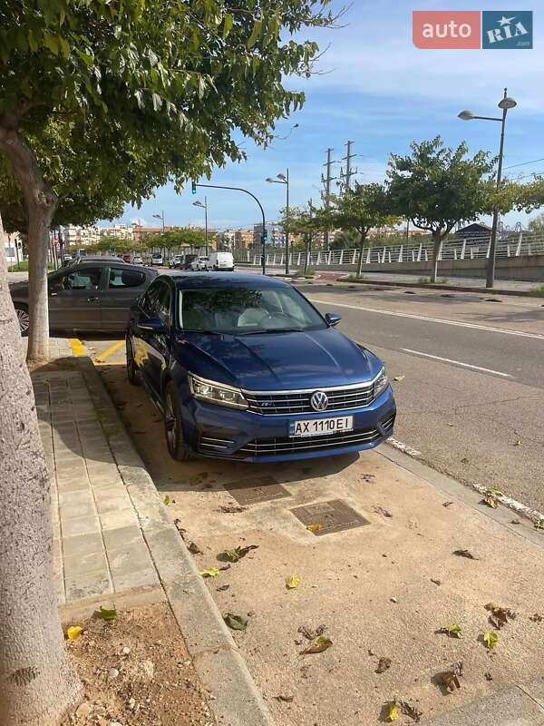 Седан Volkswagen Passat 2016 в 