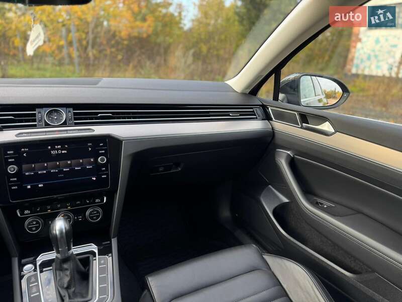 Универсал Volkswagen Passat 2019 в Бердичеве