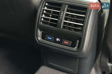 Универсал Volkswagen Passat 2015 в 
