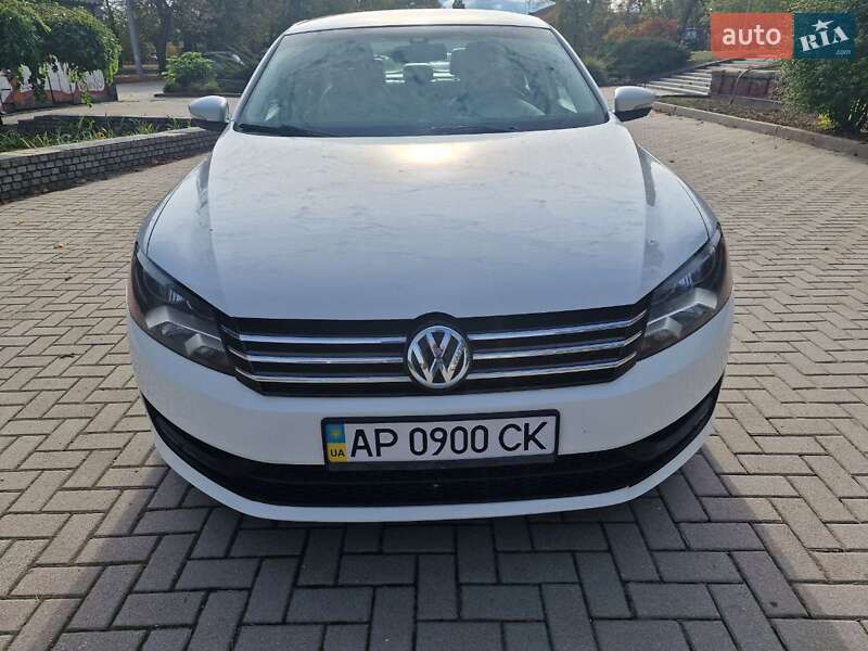 Седан Volkswagen Passat 2013 в Запорожье