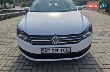 Седан Volkswagen Passat 2013 в 
