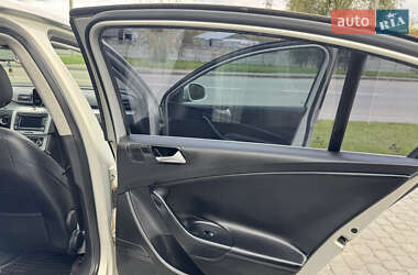 Седан Volkswagen Passat 2010 в 