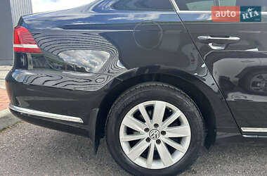 Седан Volkswagen Passat 2013 в 