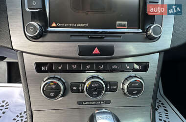 Седан Volkswagen Passat 2013 в 