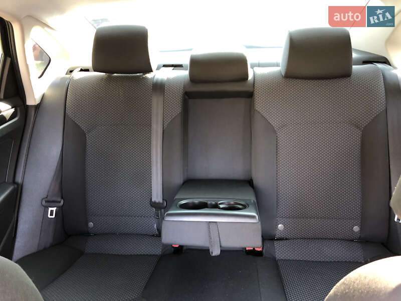 Седан Volkswagen Passat 2013 в Броварах