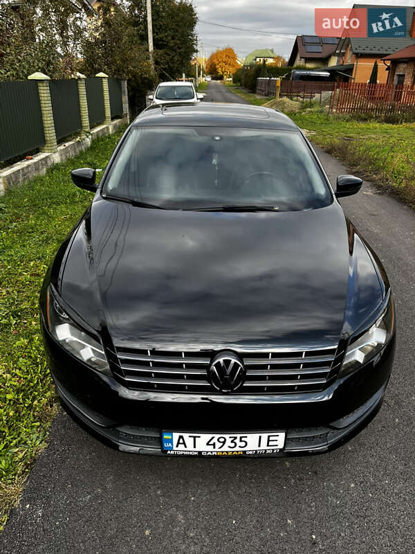 Седан Volkswagen Passat 2012 в Ивано-Франковске