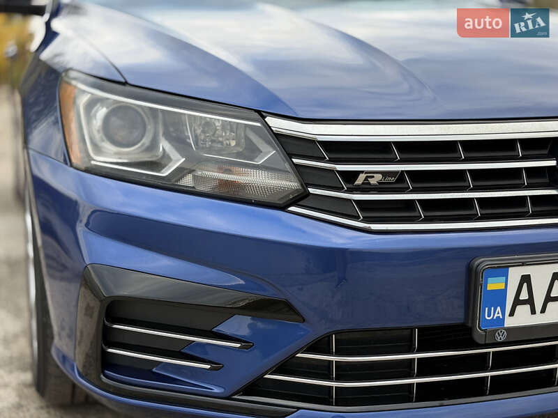 Седан Volkswagen Passat 2016 в Киеве