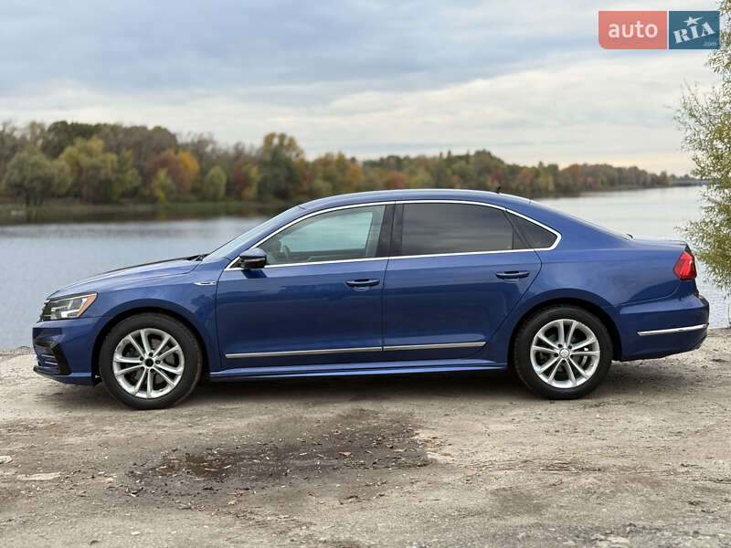 Седан Volkswagen Passat 2016 в Киеве