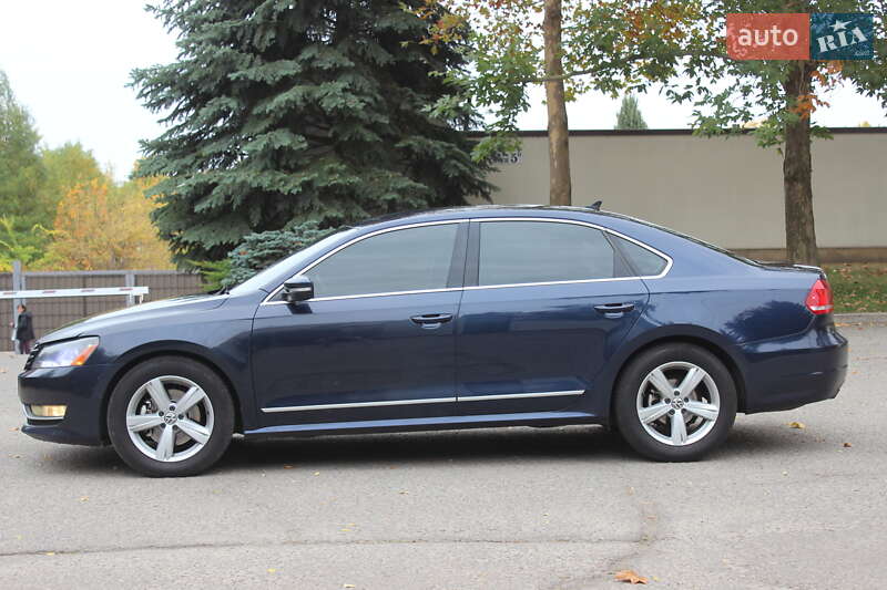Седан Volkswagen Passat 2015 в Днепре