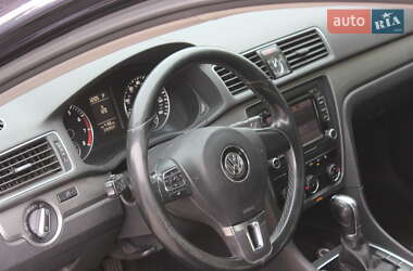 Седан Volkswagen Passat 2015 в 
