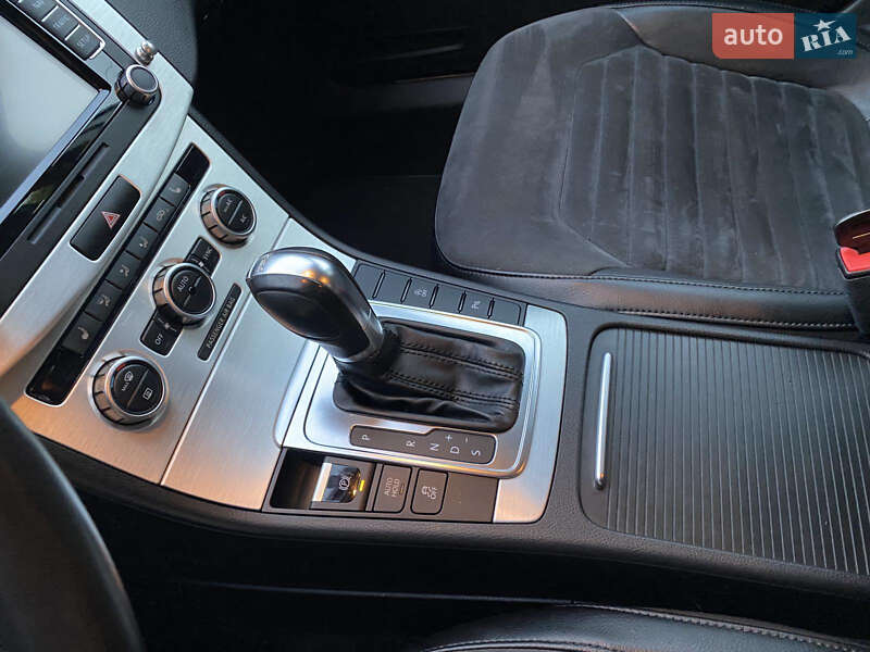 Универсал Volkswagen Passat 2012 в Бучаче