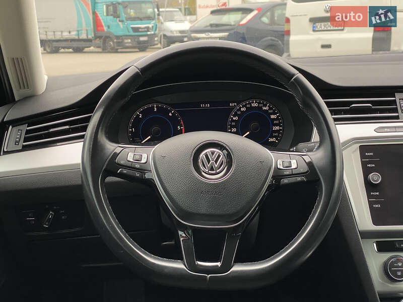 Універсал Volkswagen Passat 2018 в Києві