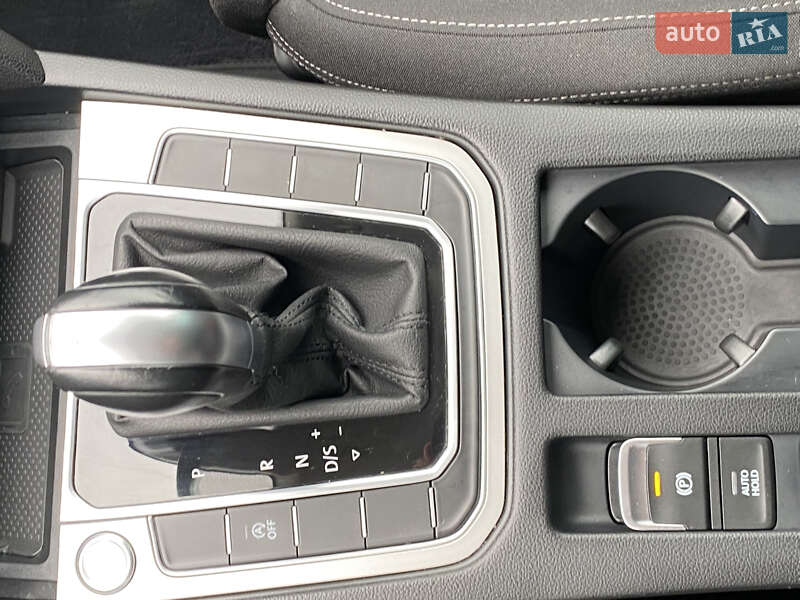 Універсал Volkswagen Passat 2018 в Києві