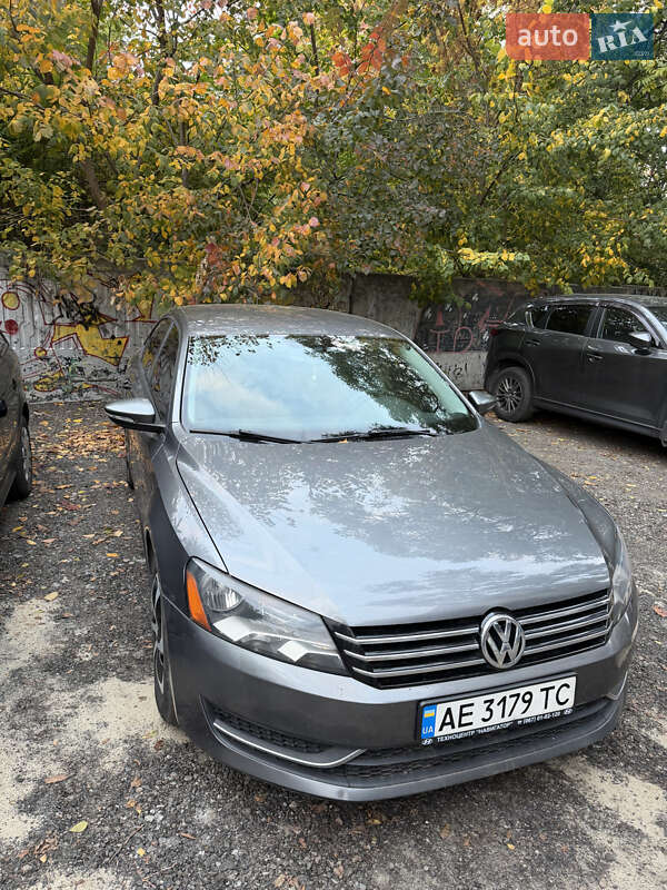 Volkswagen Passat 2012 Volkswagen Passat 2012