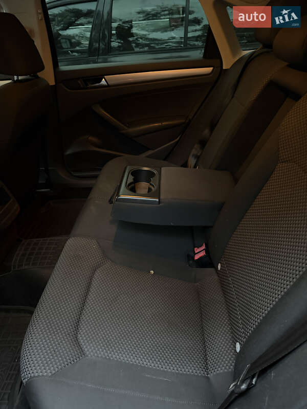 Седан Volkswagen Passat 2012 в Днепре фото 20 Седан Volkswagen Passat 2012 в Днепре