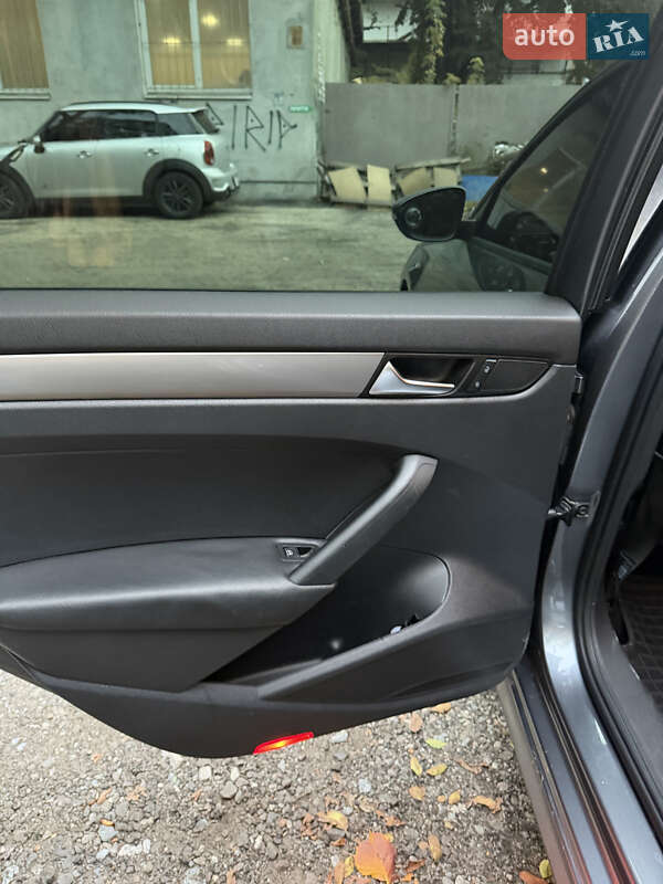 Седан Volkswagen Passat 2012 в Днепре фото 28 Седан Volkswagen Passat 2012 в Днепре